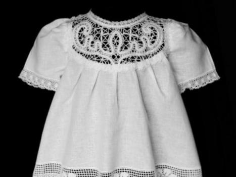 Crochet dress for girls with patterns and descriptions: how to crochet a baptismal dress